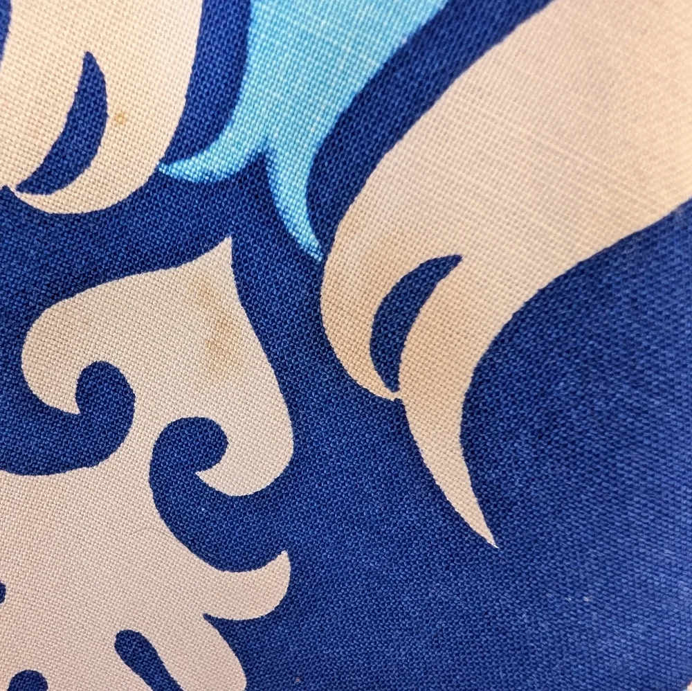 Vintage Tablecloth Mid-Century Modern Blue White fringe bottom 70 inches round